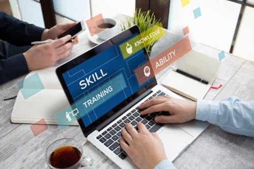 HR Execs Want More Employee Training. What's Higher Ed's Role?