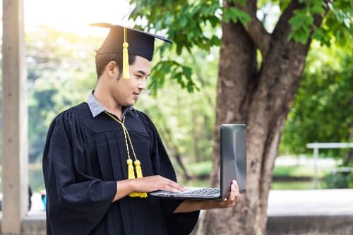 How Micro-Credentials Aid Retention and Advancement Goals